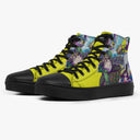 Tênis Cano Alto Amarelo Zom 100: Bucket List of the Dead Correndo Anime