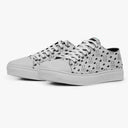 Tênis Cano Baixo Branco Cara De Gatinhos Com Nuvens Pretas Animais